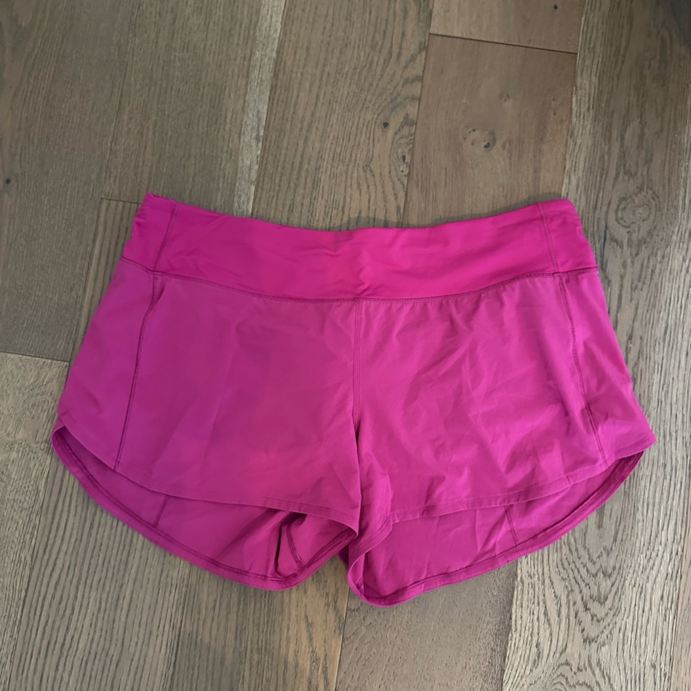 Lululemon Speed Up med rise shorts size 14